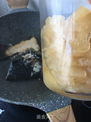 白菜鲽鱼汤的做法步骤：7