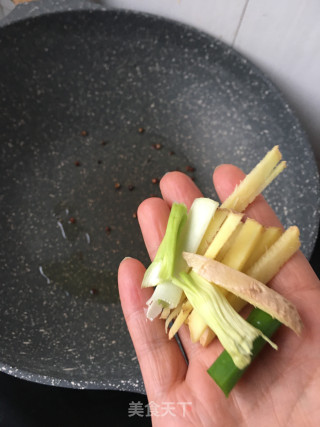 酥肉炖山药的做法步骤：4