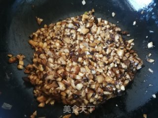韭菜香菇鸡蛋饺的做法步骤：8