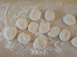 韭菜香菇鸡蛋饺的做法步骤：19