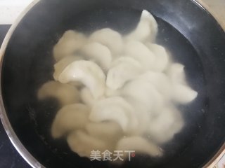 韭菜香菇鸡蛋饺的做法步骤：24