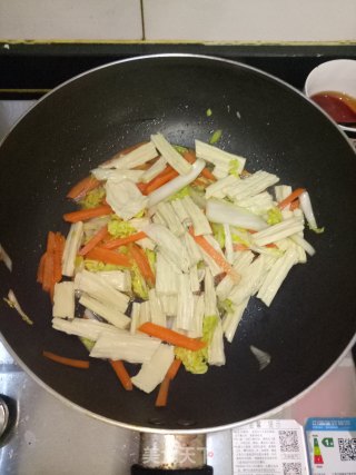 三色腐竹的做法步骤：3