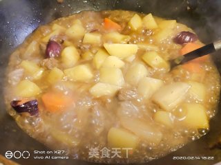 土豆炖牛腩的做法步骤：7