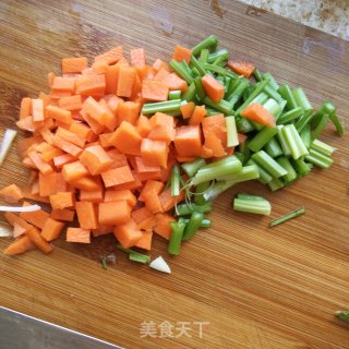 食蔬炖内酯豆腐的做法步骤：2