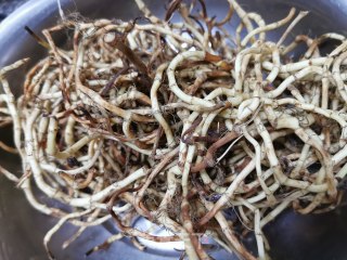 凉拌鱼腥草的做法步骤：1