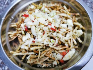 凉拌鱼腥草的做法步骤：4