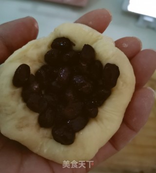 红豆面包的做法步骤：7