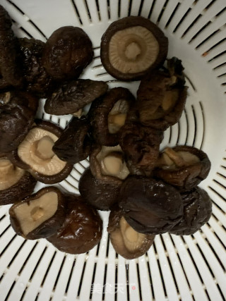干锅花菜的做法步骤：1