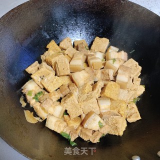 冻豆腐烧五花肉的做法步骤：10