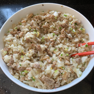 粉条萝卜瘦肉包的做法步骤：2