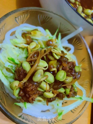 肉末绿豆芽打卤面的做法步骤：3