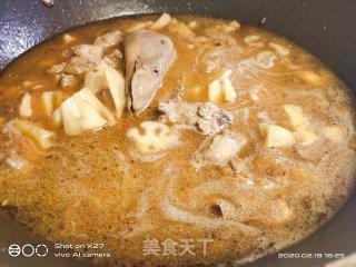 莲藕焖嫩鸭的做法步骤：6