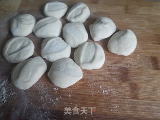 猪肉白菜水煎包的做法步骤：7
