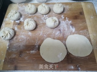 猪肉白菜水煎包的做法步骤：8