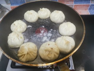 猪肉白菜水煎包的做法步骤：9