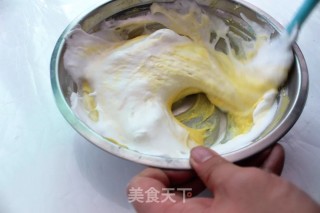 原味戚风蛋糕的做法步骤：11