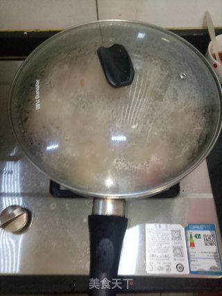 蟹味菇豆腐汤的做法步骤：6