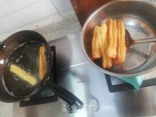 奶香油条的做法步骤：5