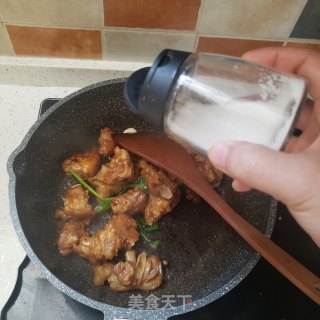 猪蹄汤+红烧猪蹄省钱又美味吃法的做法步骤：8