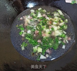 青菜香肠烫饭的做法步骤：7