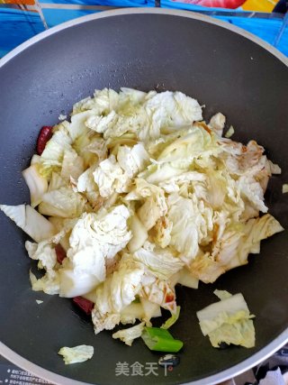 冻豆腐肉丸炖白菜的做法步骤：7