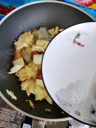 冻豆腐肉丸炖白菜的做法步骤：9