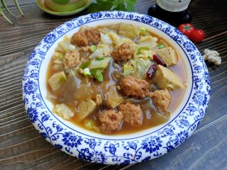冻豆腐肉丸炖白菜的做法步骤：13