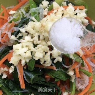 菠菜拌粉丝的做法步骤：13