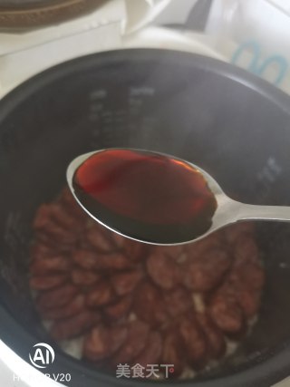 麻辣肠煲仔饭的做法步骤：9