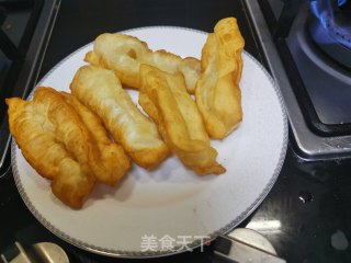 小油条的做法步骤：11
