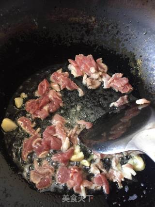 辣椒炒肉的做法步骤：3