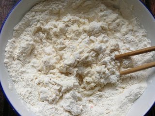 韭菜香菇煎饺的做法步骤：1