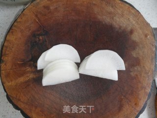 白萝卜牛肉汤的做法步骤：4