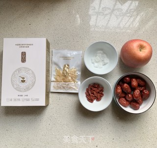 苹果枣子金燕耳的做法步骤：1