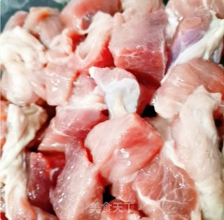 牛腩烧藕块的做法步骤：2
