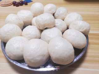 红豆沙包的做法步骤：6