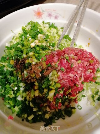 白菜牛肉饺子的做法步骤：5