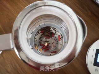 决明枸杞花茶的做法步骤：2