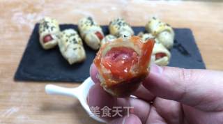 手抓饼一口酥香肠卷，特别招小朋友喜欢，酥酥脆脆太美味了的做法步骤：8