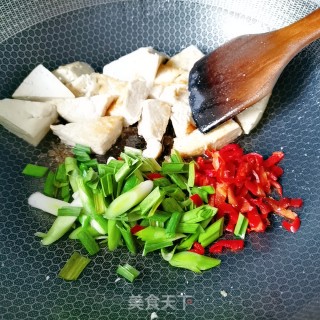 油渣末烧豆腐的做法步骤：6