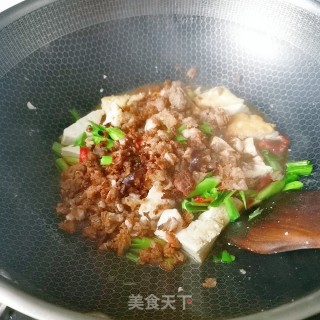 油渣末烧豆腐的做法步骤：7
