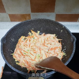新手也可以做的营养鸡蛋饼的做法步骤：11