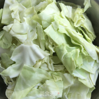 家常手撕包菜的做法步骤：3