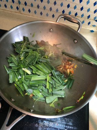 蒜苗小炒肉的做法步骤：8