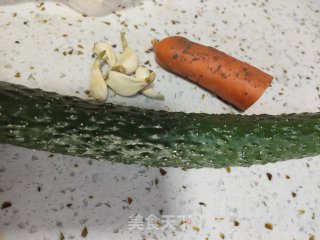 凉拌金针菇的做法步骤：1