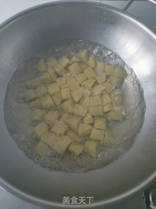 香煎孜然土豆的做法步骤：2