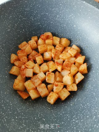 香煎孜然土豆的做法步骤：5