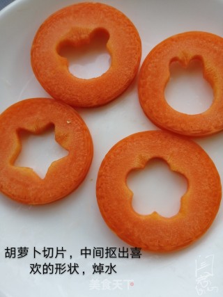 宝宝辅食，卡通胡萝卜虾饼的做法步骤：1
