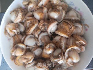 蒜蓉金针菇粉丝扇贝肉的做法步骤：2