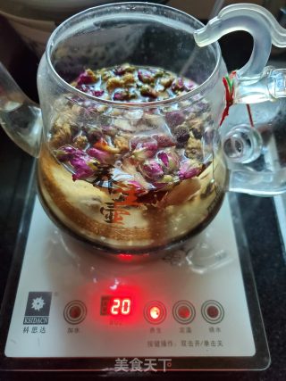 黑糖玫瑰花杞子茶的做法步骤：3
